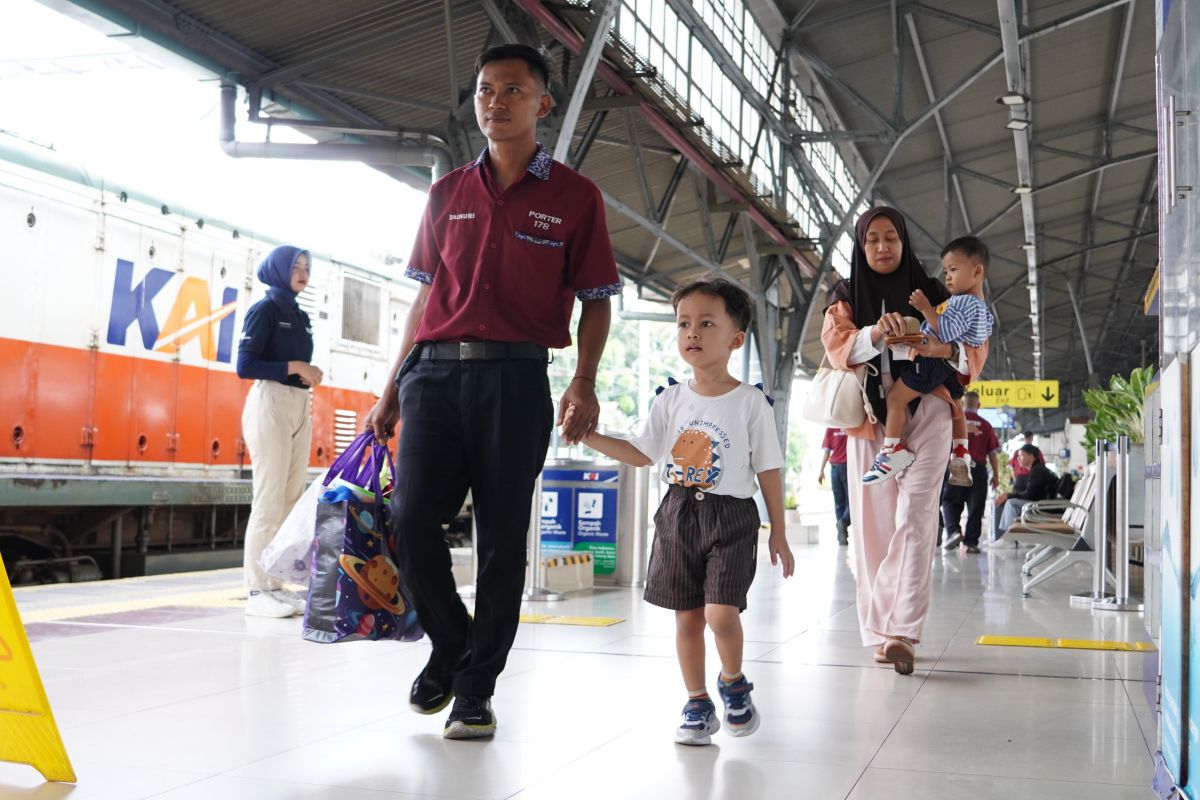 Menyambut 2026, Hampir 3,8 Juta Tiket Kereta Api Terjual Selama Nataru