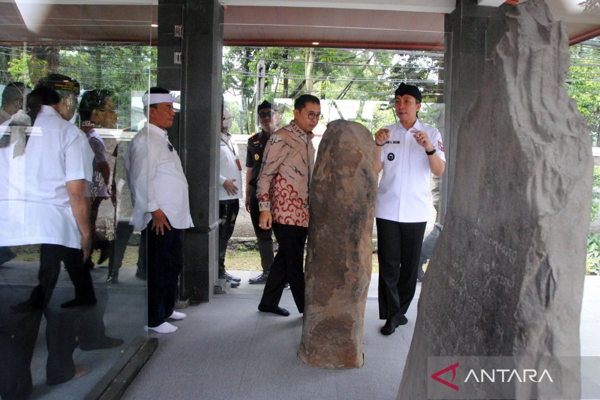 Menteri Kebudayaan resmikan cungkup Prasasti Batutulis