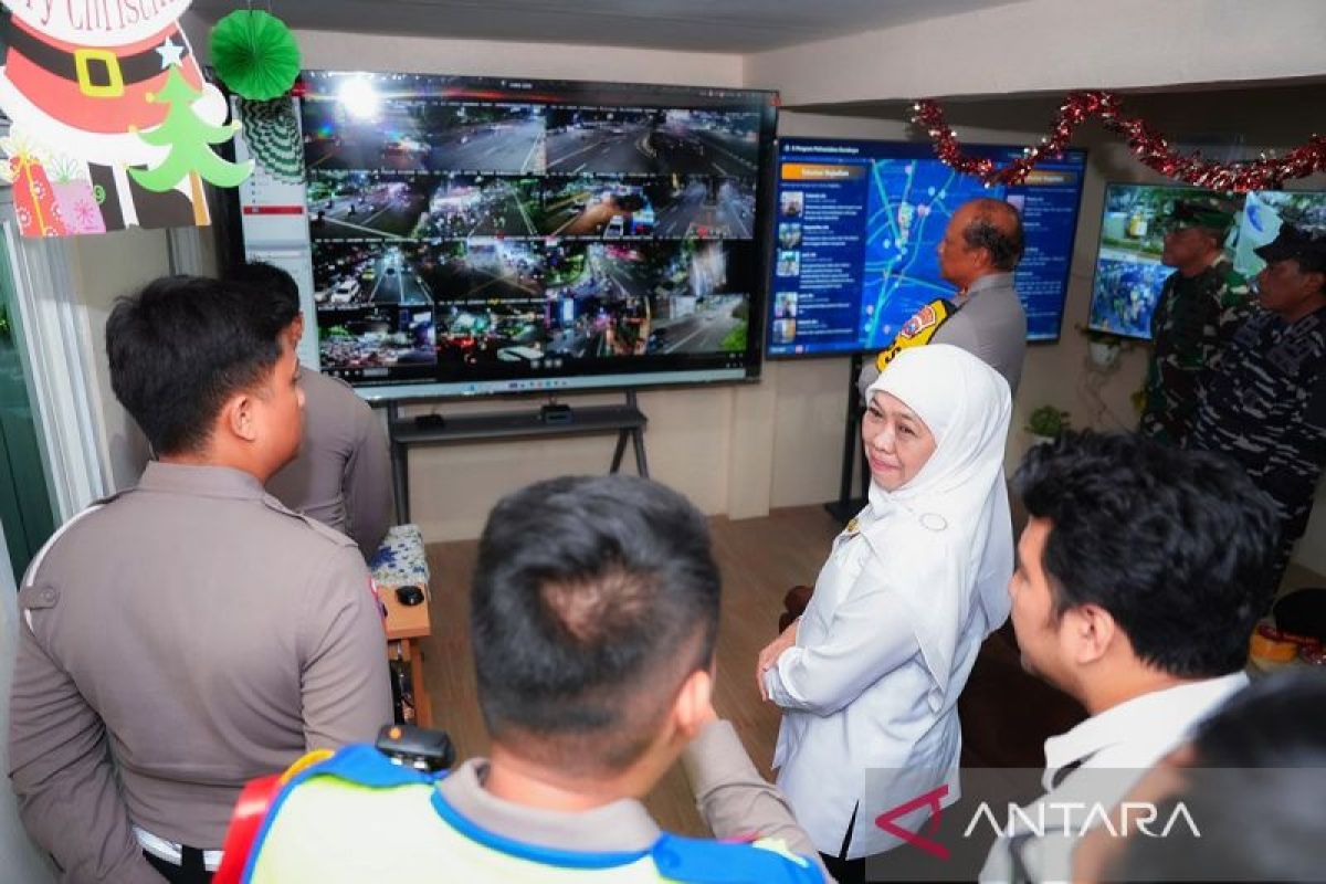 Gubernur: Malam tahun baru 2026 di Jatim kondusif