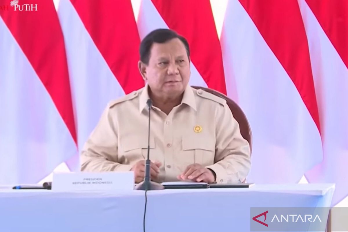Prabowo: Bencana Sumatera tak nasional, tapi ditangani serius