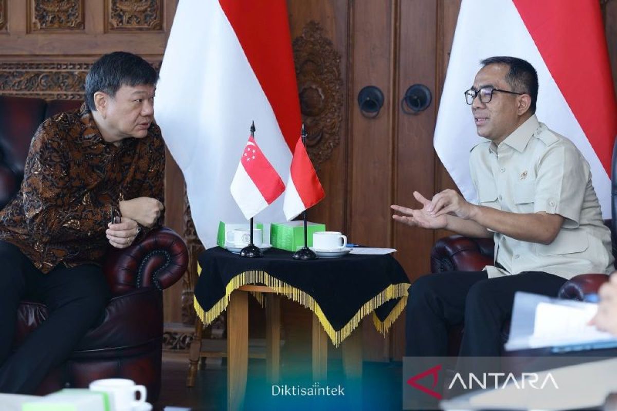 Kemdiktisaintek perkuat kolaborasi pendidikan tinggi dengan Singapura