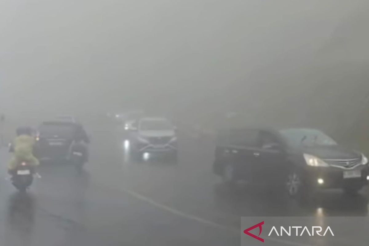 Polisi minta pengendara waspadai kabut tebal di kawasan Puncak