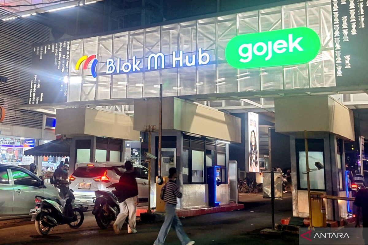 145.855 warga kunjungi Blok M Hub pada malam tahun baru