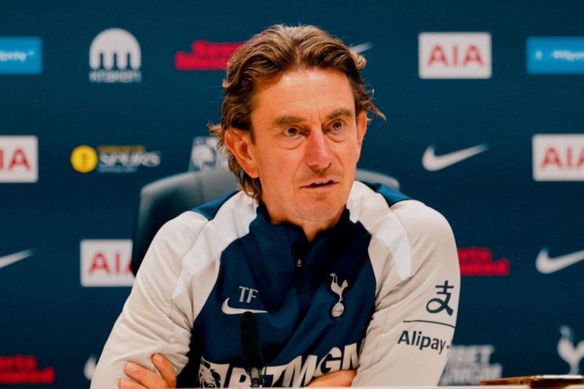 Tahan Brentford, Tembok Pertahanan Spurs Tuai Pujian