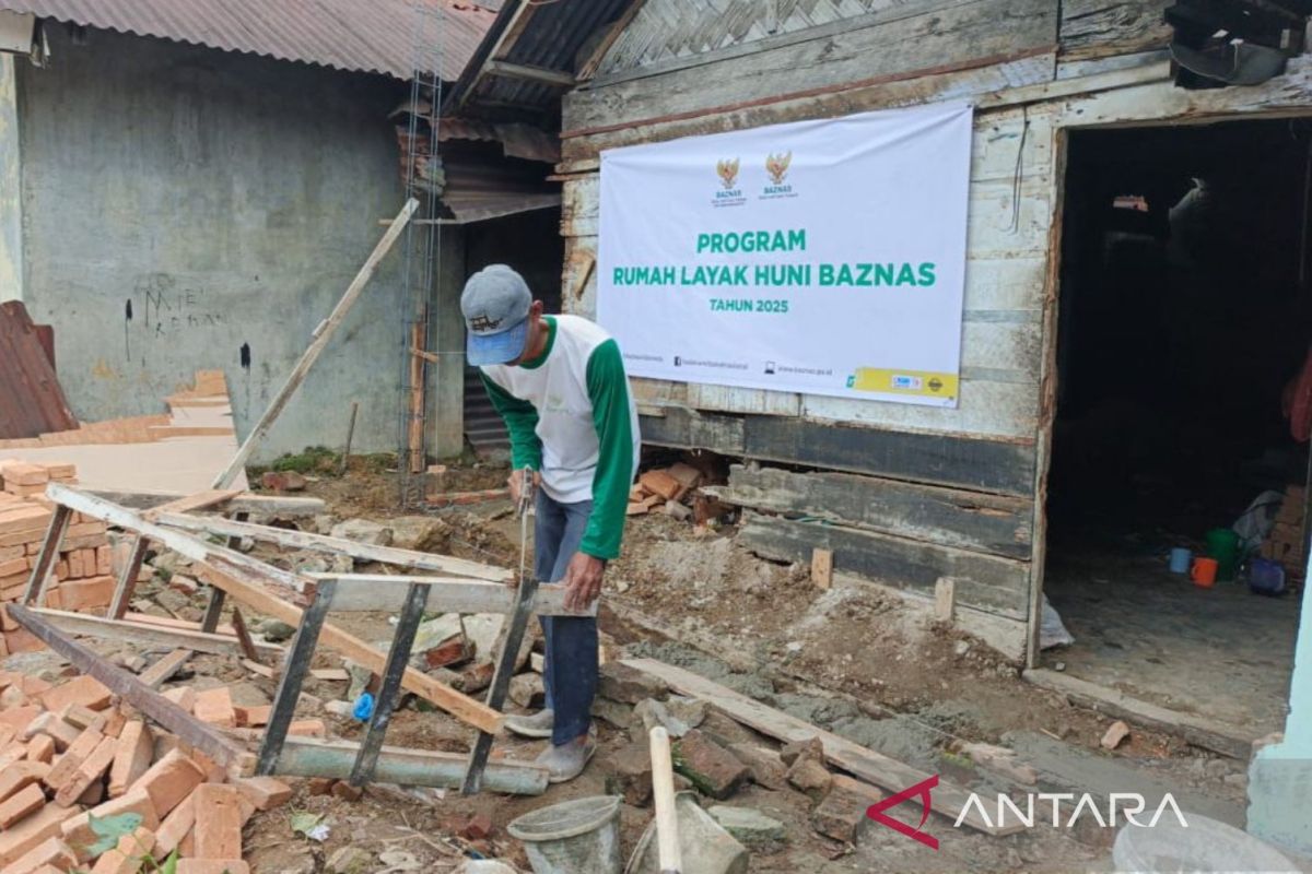 Baznas perbaiki 1.240 rumah mustahik di Indonesia sepanjang 2025