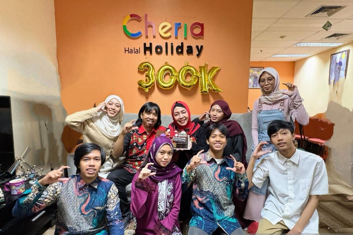 Cheriatna, anak petani yang menjadikan dunia sebagai sekolah kehidupan