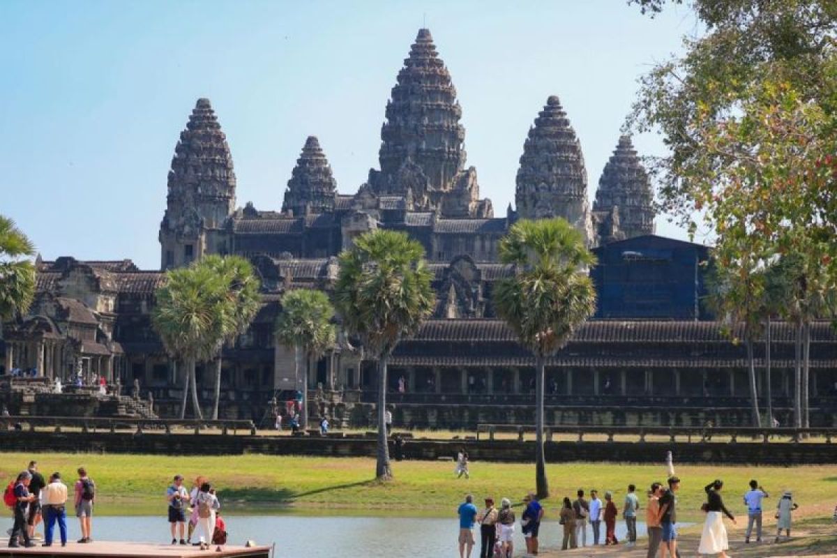 Angkor Wat Kamboja tarik hampir 1 juta wisatawan internasional 2025