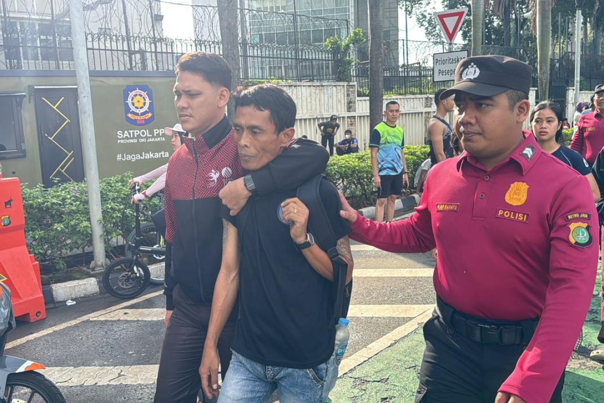 Polisi tangkap dua pencopet saat HBKB di Bundaran HI