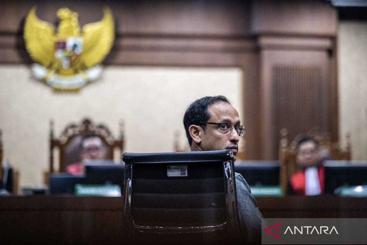 Kemarin, dakwaan Nadiem hingga tanggapan Menkum soal KUHP-KUHAP baru