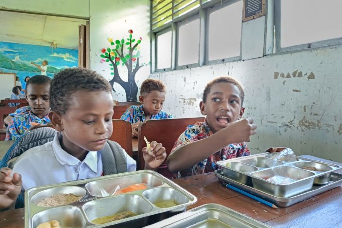 Pemkab Jayapura lakukan pengawasan berjenjang program MBG