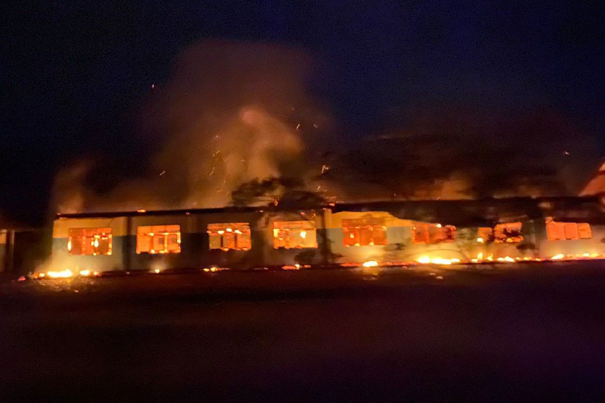 Polres Yahukimo selidiki kebakaran di SD YPK Metanoia Dekai