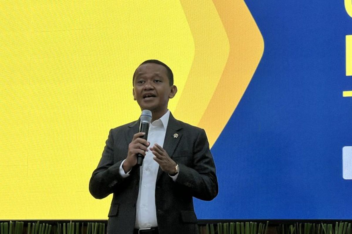 Bahlil perintahkan PLN bangun pembangkit RUPTL guna dongkrak investasi