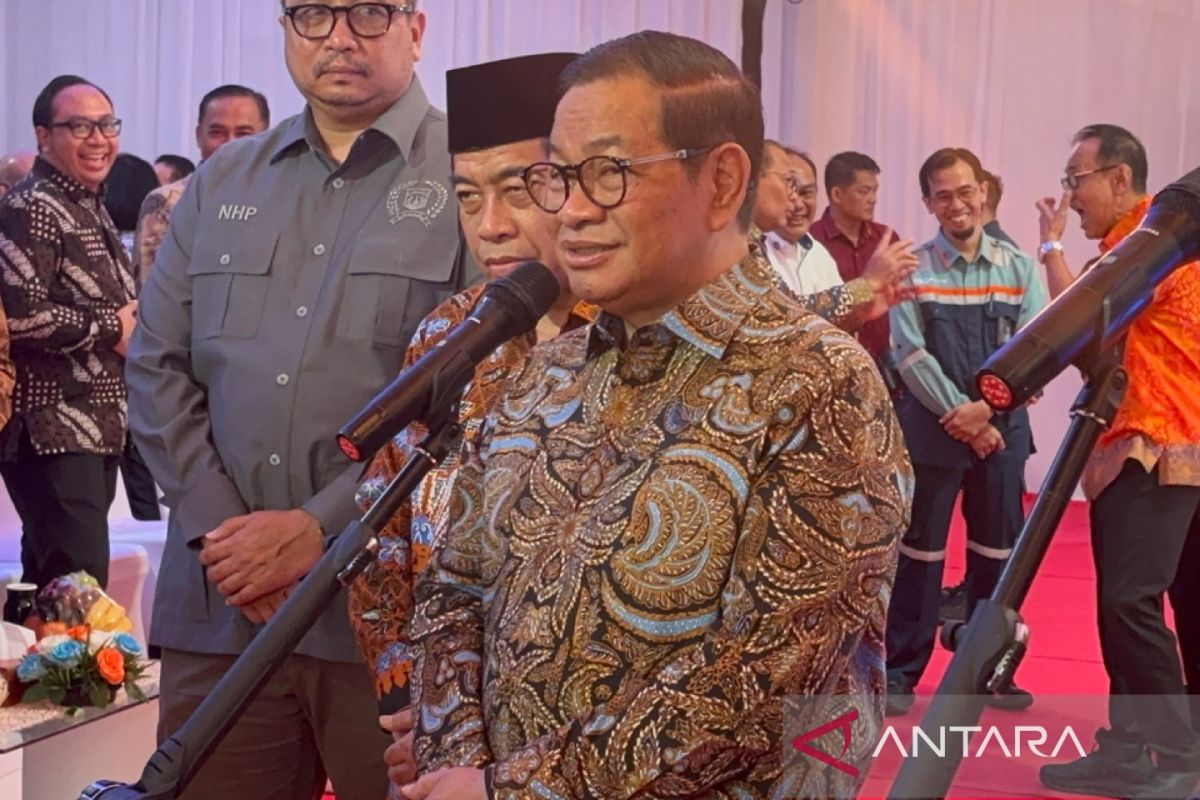 Pramono ingatkan suporter jaga keamanan saat laga Persib vs Persija