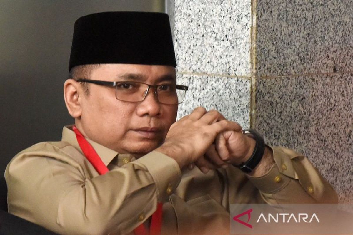 Hukum, Yaqut jadi tersangka KPK hingga pelaporan Pandji Pragiwaksono