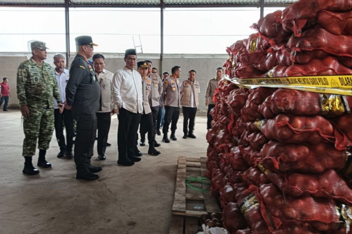 Mentan ingin penyelundupan bawang bombay diusut  tuntas