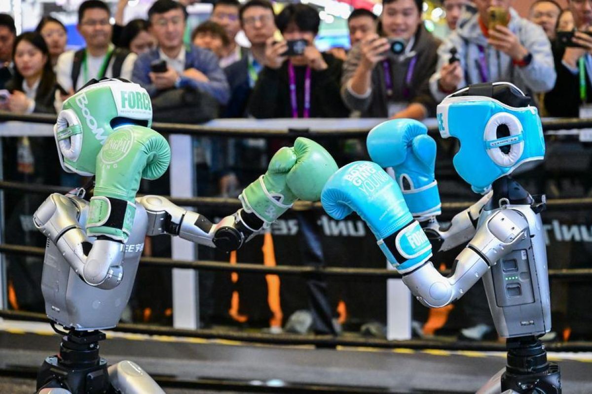 Perusahaan-perusahaan China rajai produksi robot humanoid global 2025