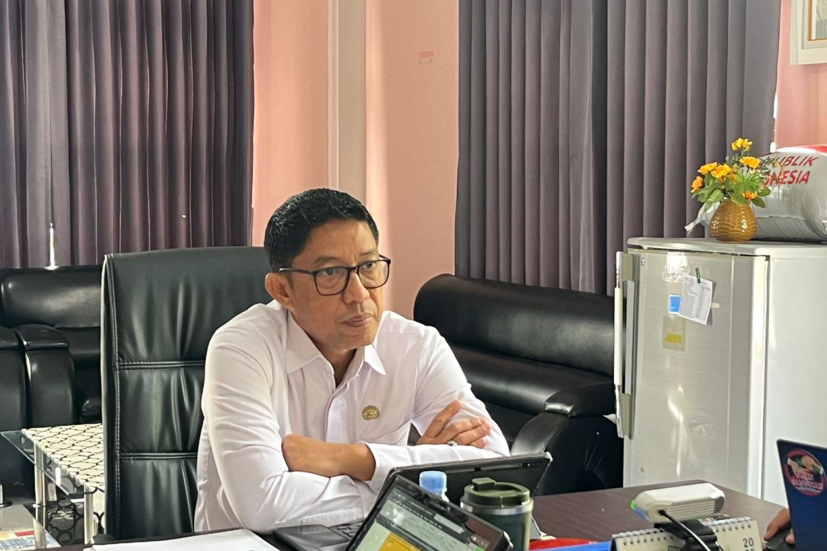 Kesbangpol Sulbar menggandeng parpol bangun pendidikan politik masyarakat