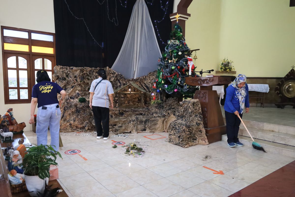 KLH-Kemendes kolaborasi aksi bersih rumah ibadah di desa-desa Jateng