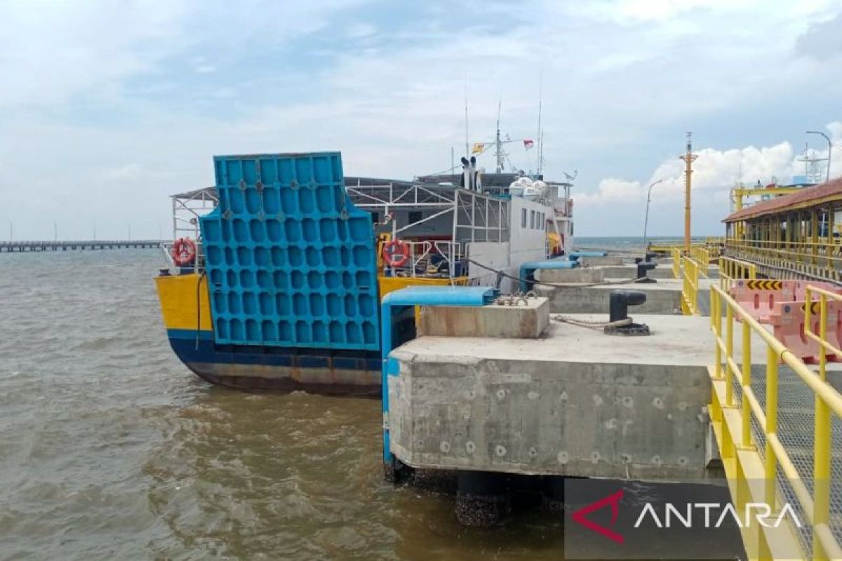 BPTD tunda keberangkatan kapal penyeberangan Situbondo-Madura-Lembar