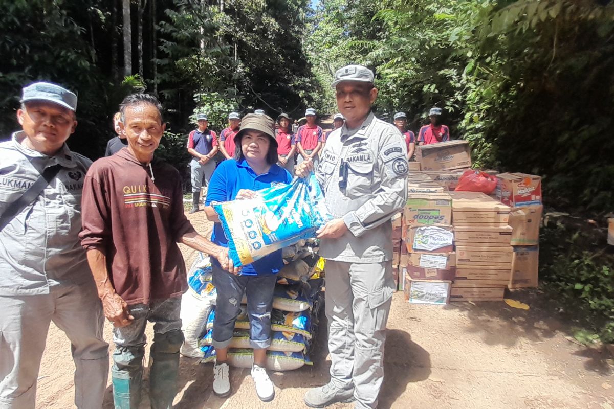 Bakamla beri bantuan warga Makoa terdampak bencana longsor