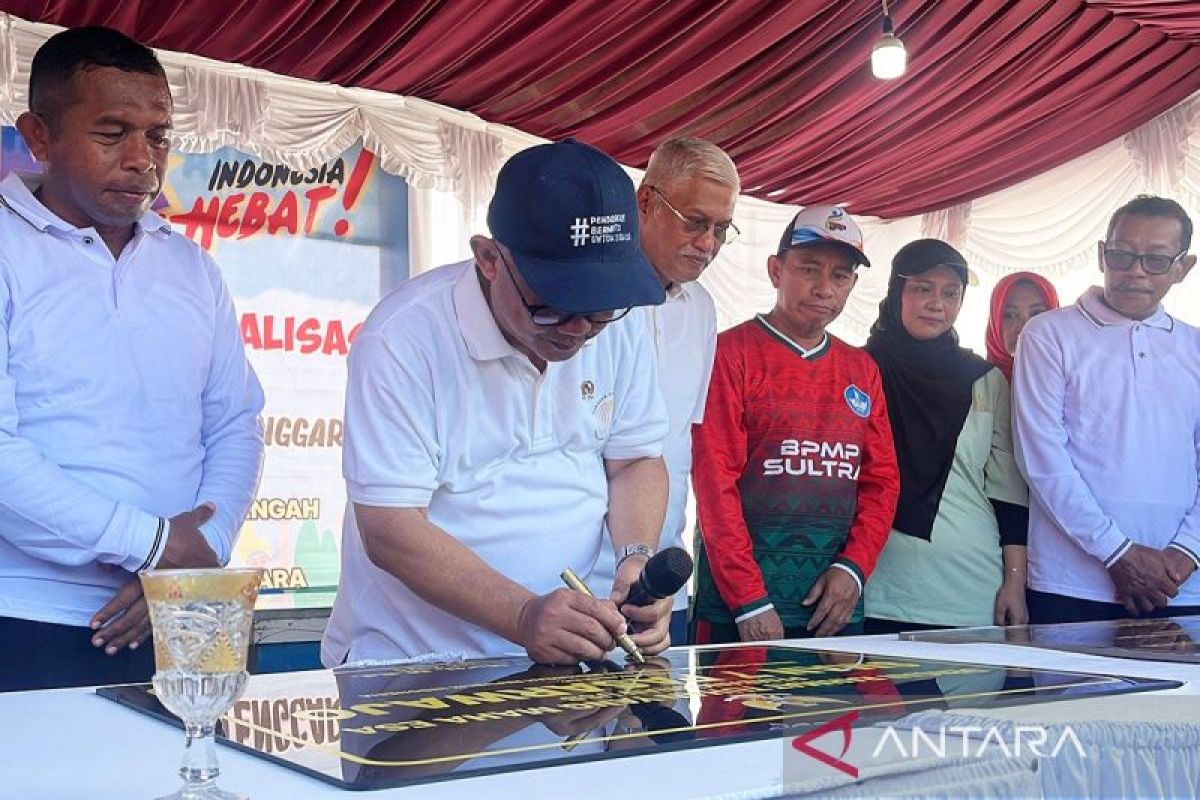 Mendikdasmen resmikan revitalisasi 81 sekolah di Sulawesi Tenggara