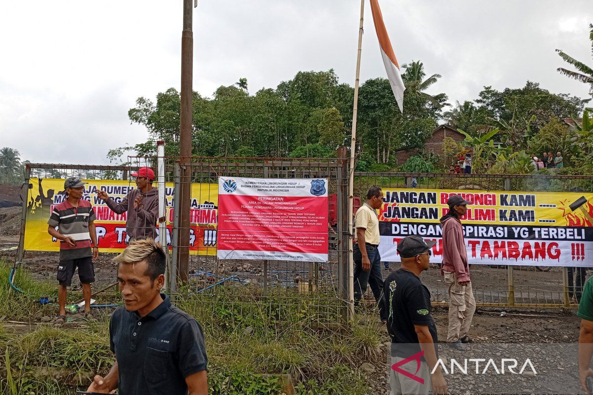Warga Sumbang Banyumas tolak aktivitas tambang di kaki Gunung Slamet