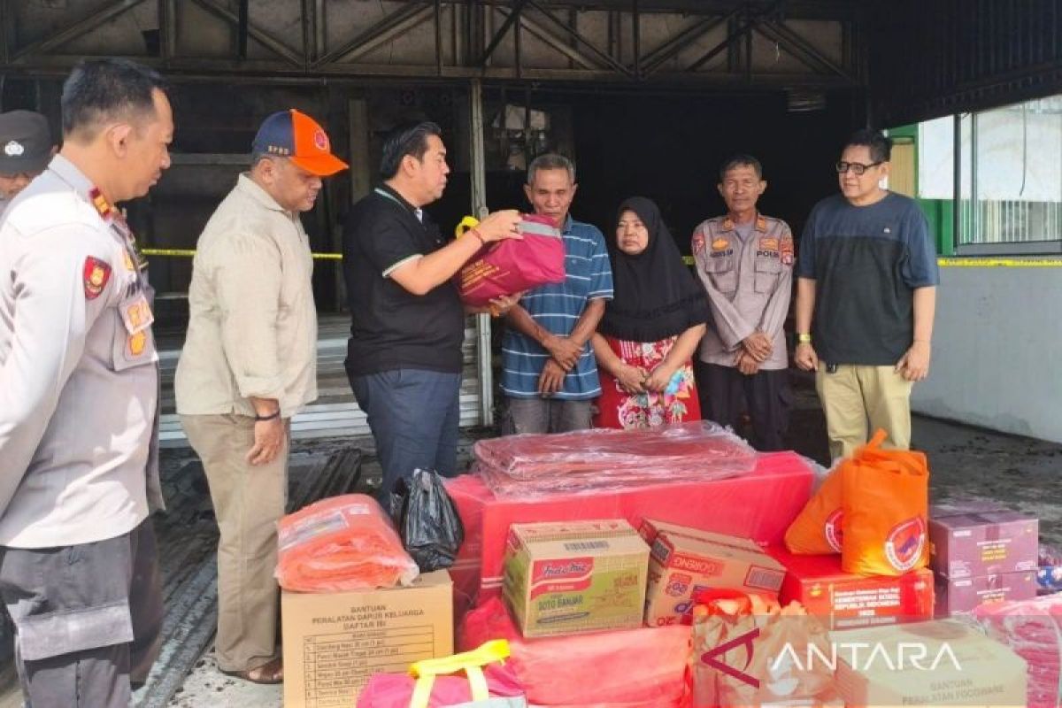 Pemkab Pulang Pisau serahkan bantuan korban kebakaran