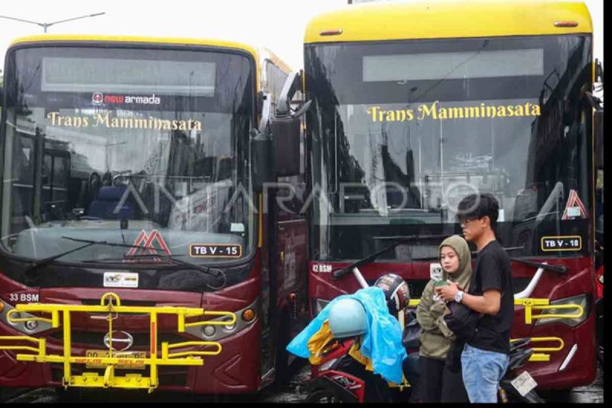 FOTO - Layanan bus Trans Mamminasata berhenti beroperasi