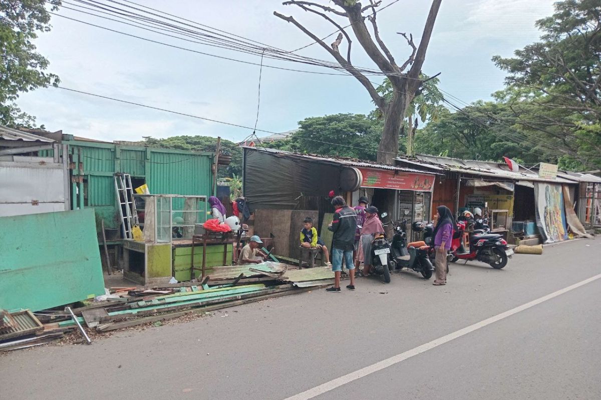 Pemkot Makassar beri batas terakhir pengosongan PKL di GOR Sudiang