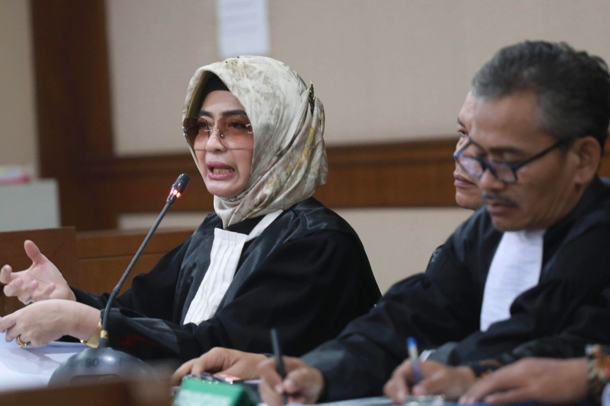 Praktisi hukum apresiasi KPK tak tampilkan tersangka pada konpers