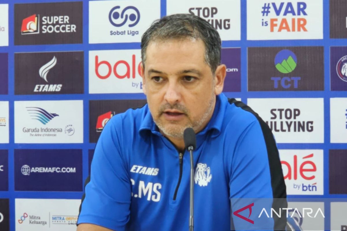 Pelatih Arema: Semua pemain bagian penting untuk misi tampil konsisten
