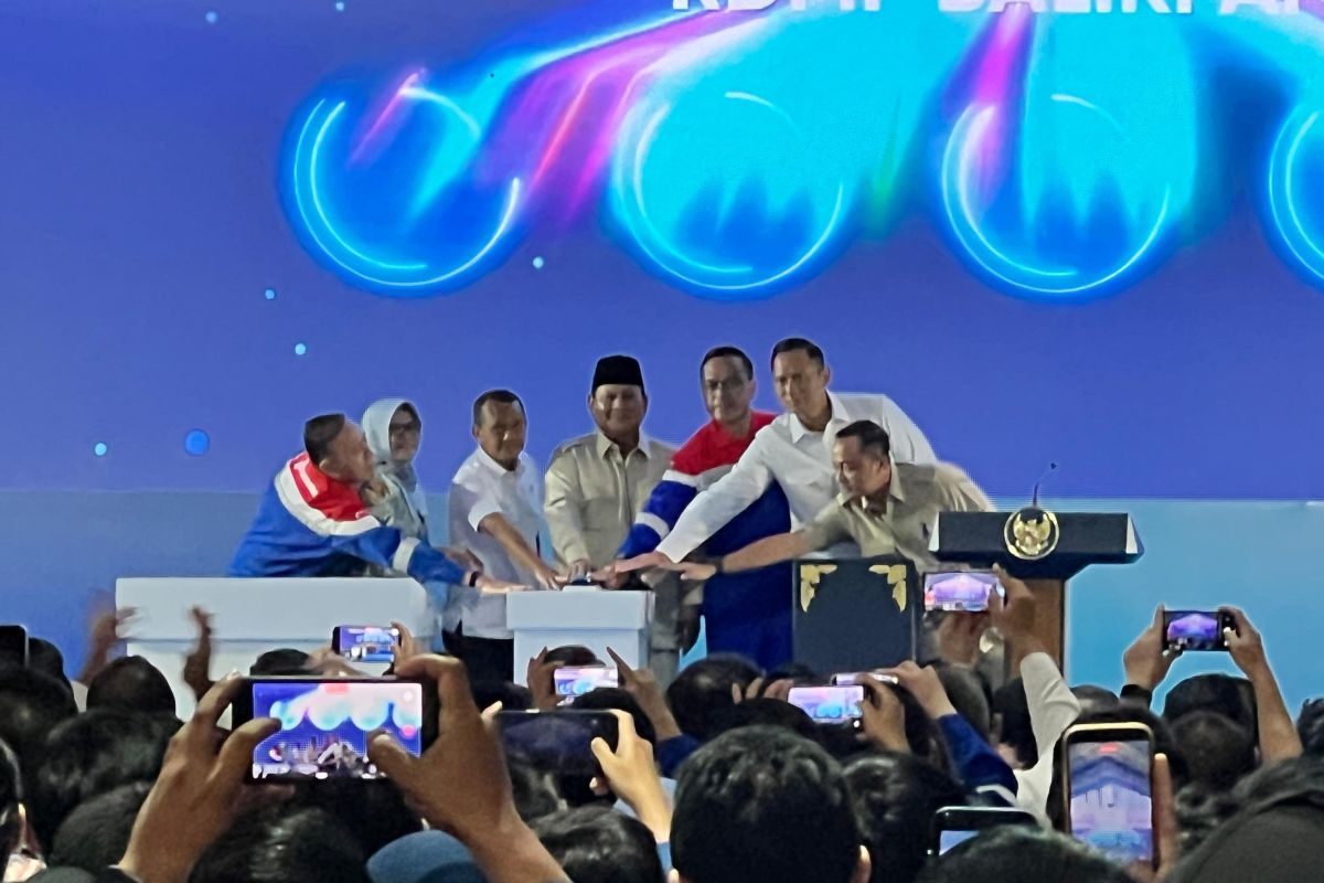 Indonesia targets ending fuel aviation imports by 2027