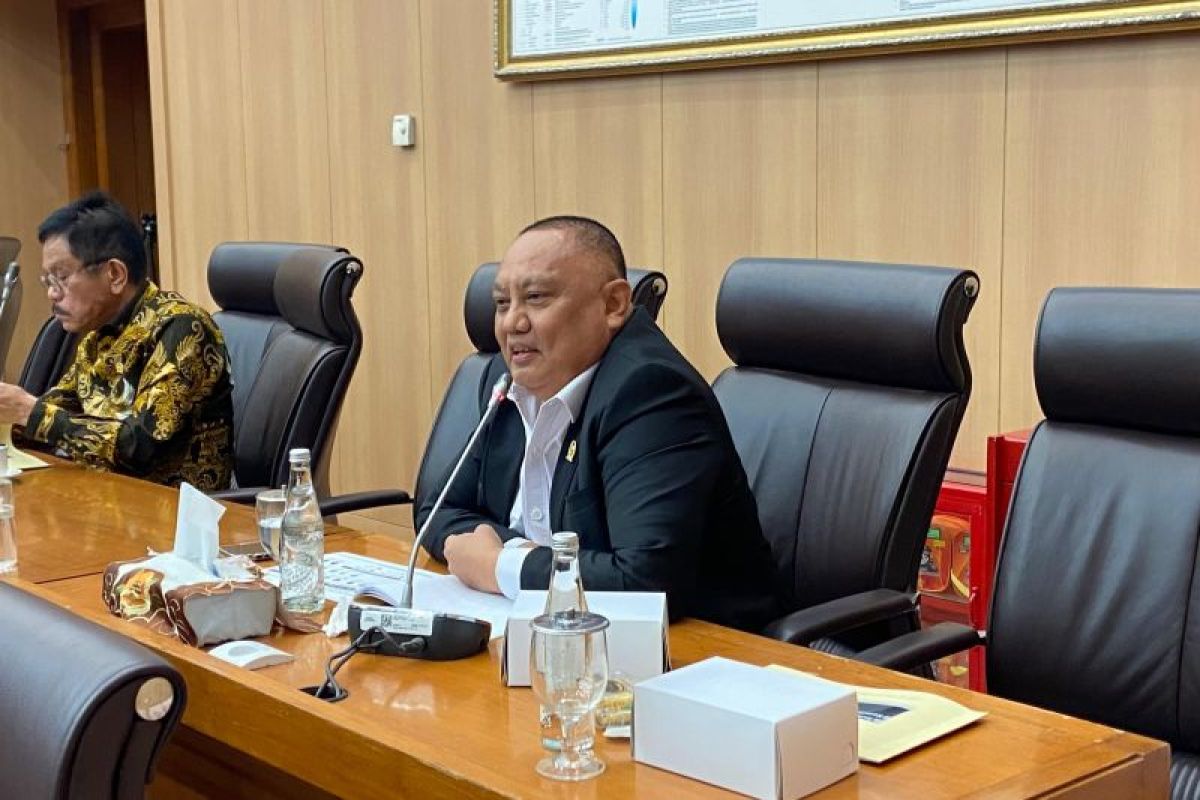 Anggota DPR: Capaian lifting migas 2025 pulihkan kepercayaan