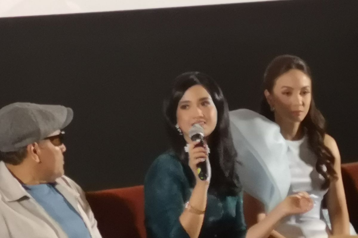 Pemeran film Penerbangan Terakhir bagikan pengalaman jadi pramugari