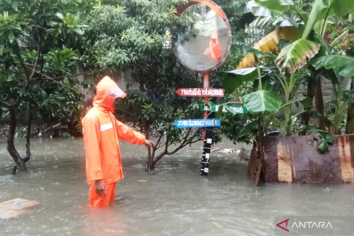 BPBD Jaktim pantau titik rawan banjir di Rawa Terate