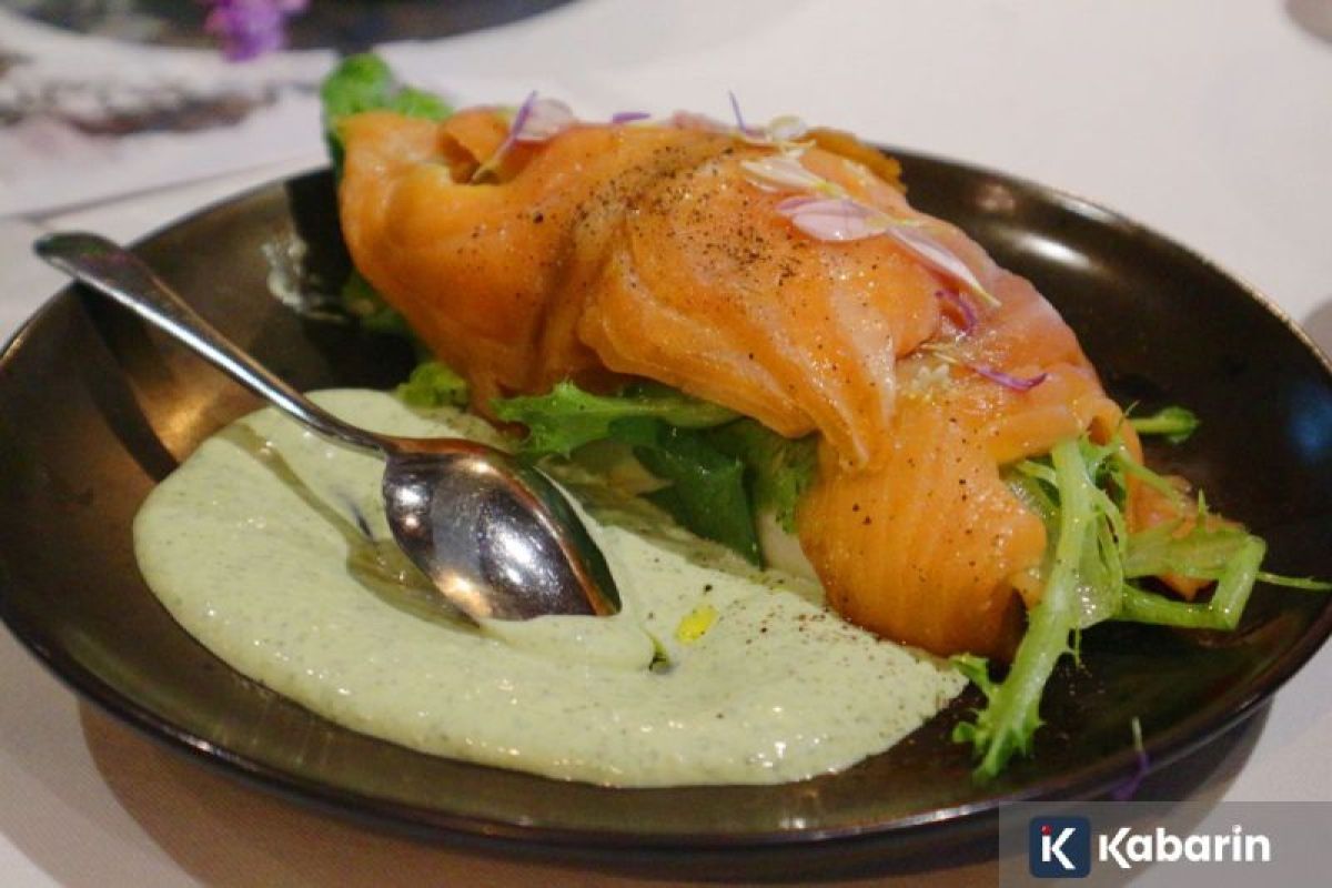 Salmon vs Ayam: Mana yang Lebih Sehat untuk Jantung Anda?