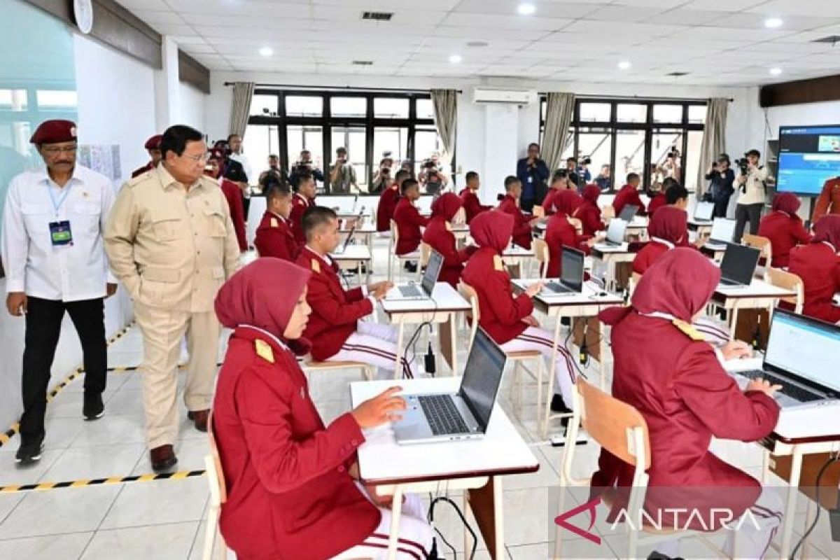 Kemkomdigi siapkan internet dan literasi digital untuk Sekolah Rakyat