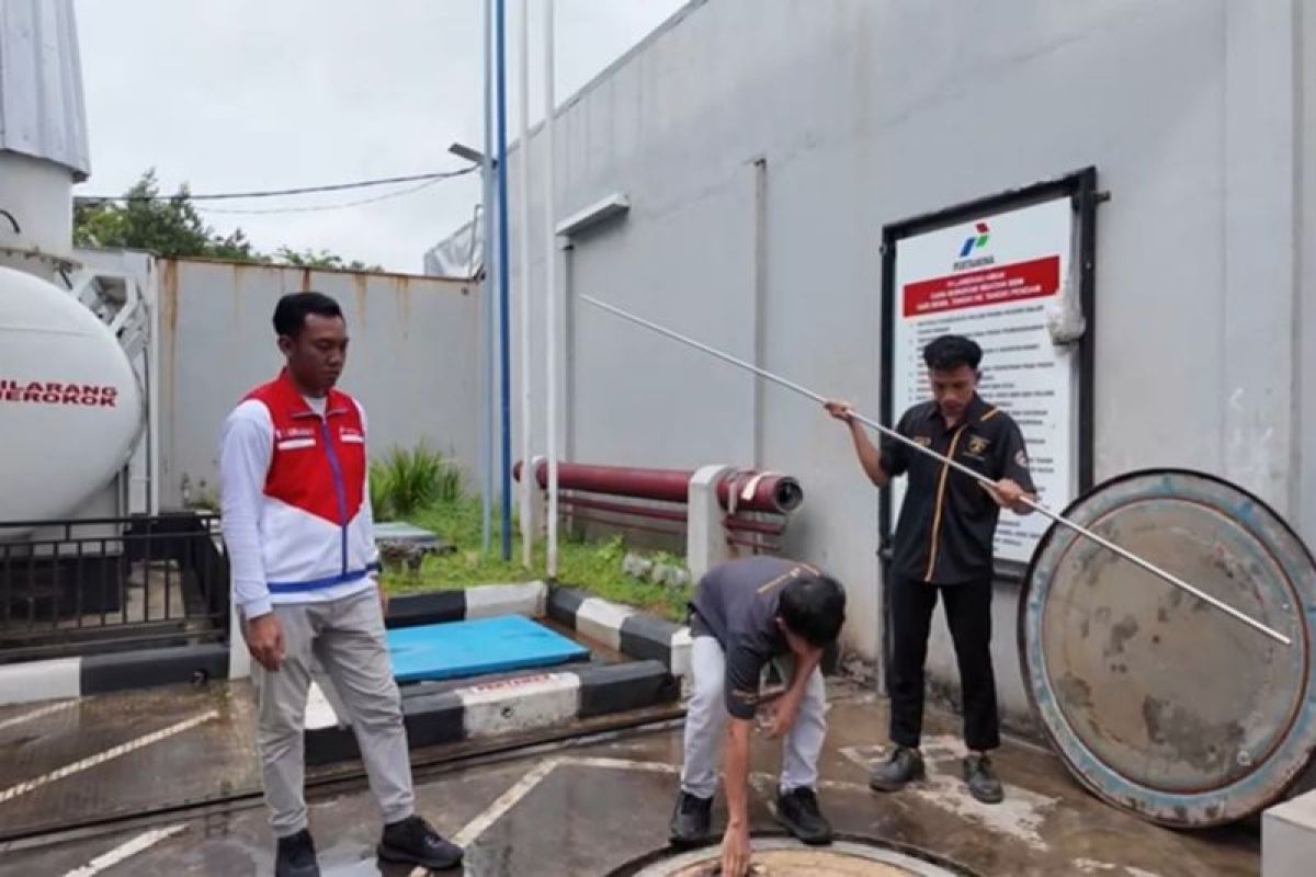 Pertamina cek kandungan air di SPBU Bacin Kudus
