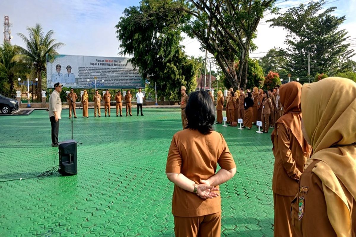 Bupati Barut terus tekankan disiplin ASN untuk perbaikan kinerja