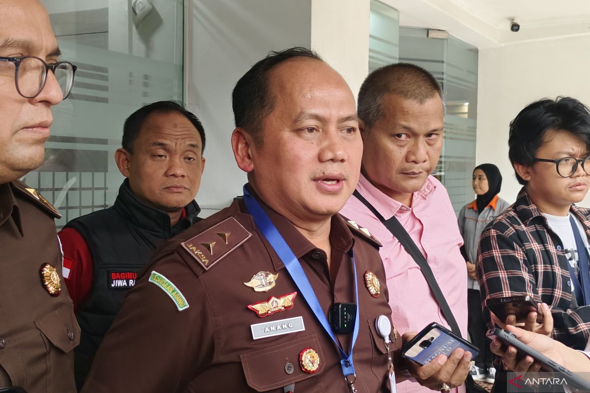 Kejagung pastikan telusuri aset Jurist Tan meski buron