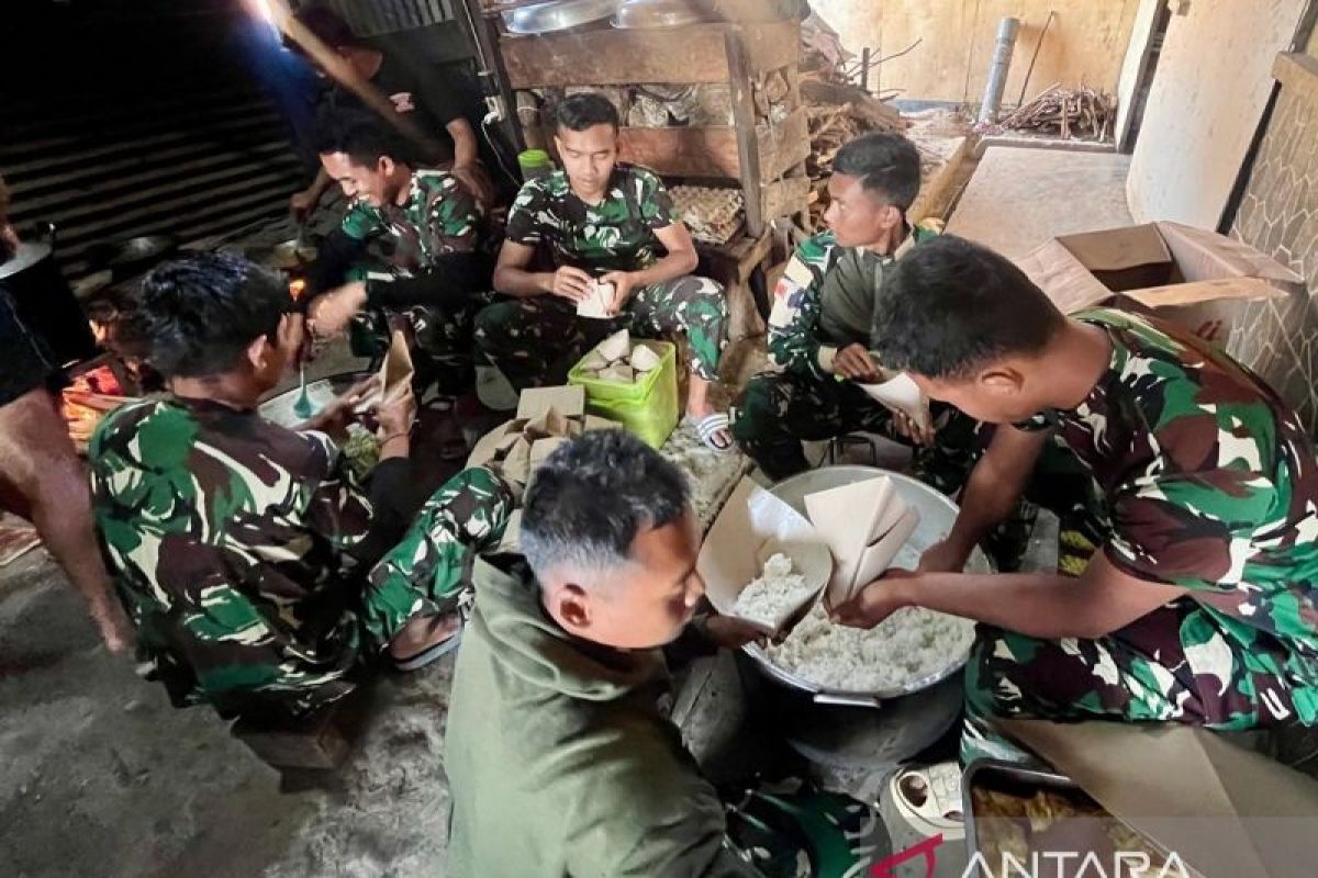 Satgas Yonif 511/DY perkuat baksos makanan bergizi di Lanny Jaya
