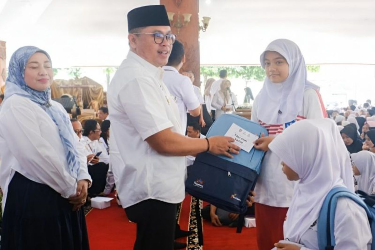 Bank Jateng dukung pendidikan ratusan anak yatim Kota Magelang