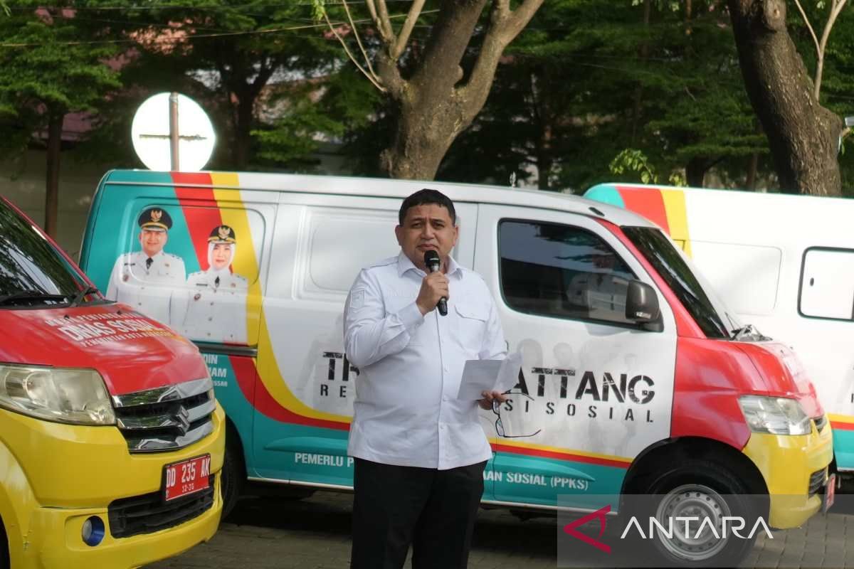 Wali Kota Makassar  meluncurkan enam mobil  TRC tangani anak jalanan