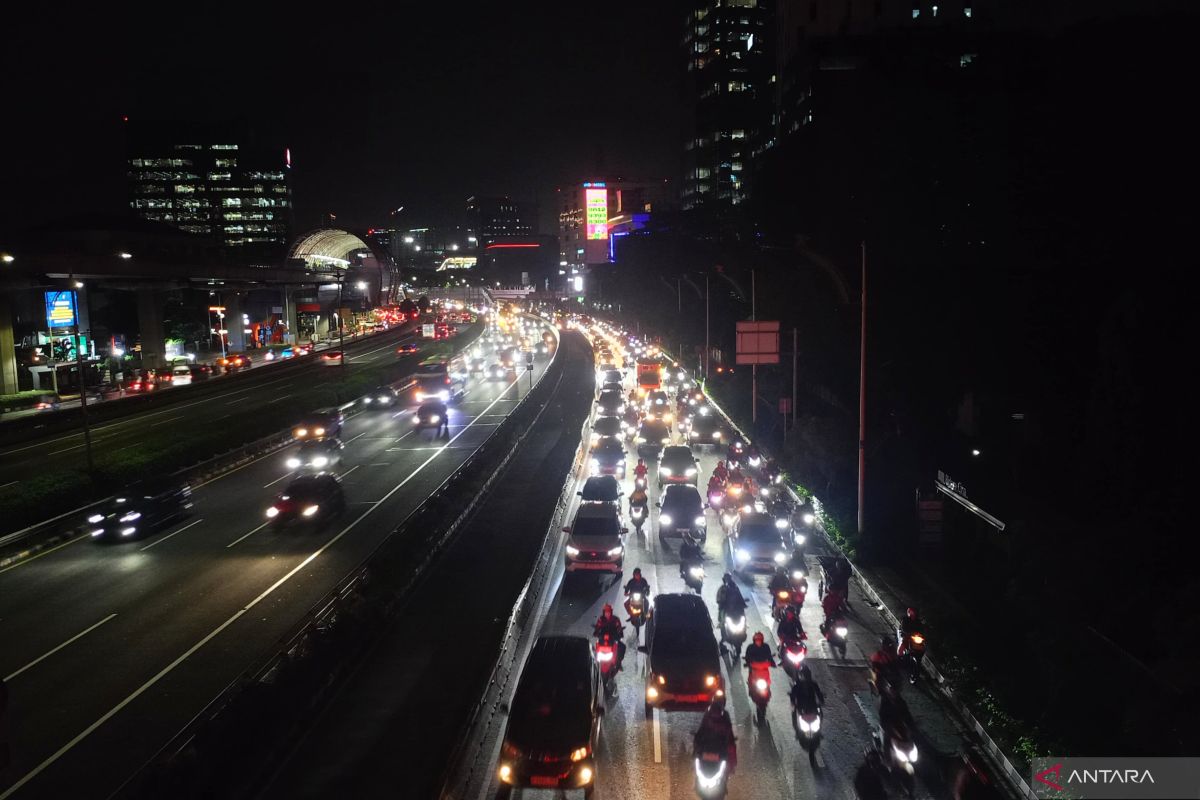 Arus Tol Dalam Kota ramai jelang libur panjang Isra Mikraj
