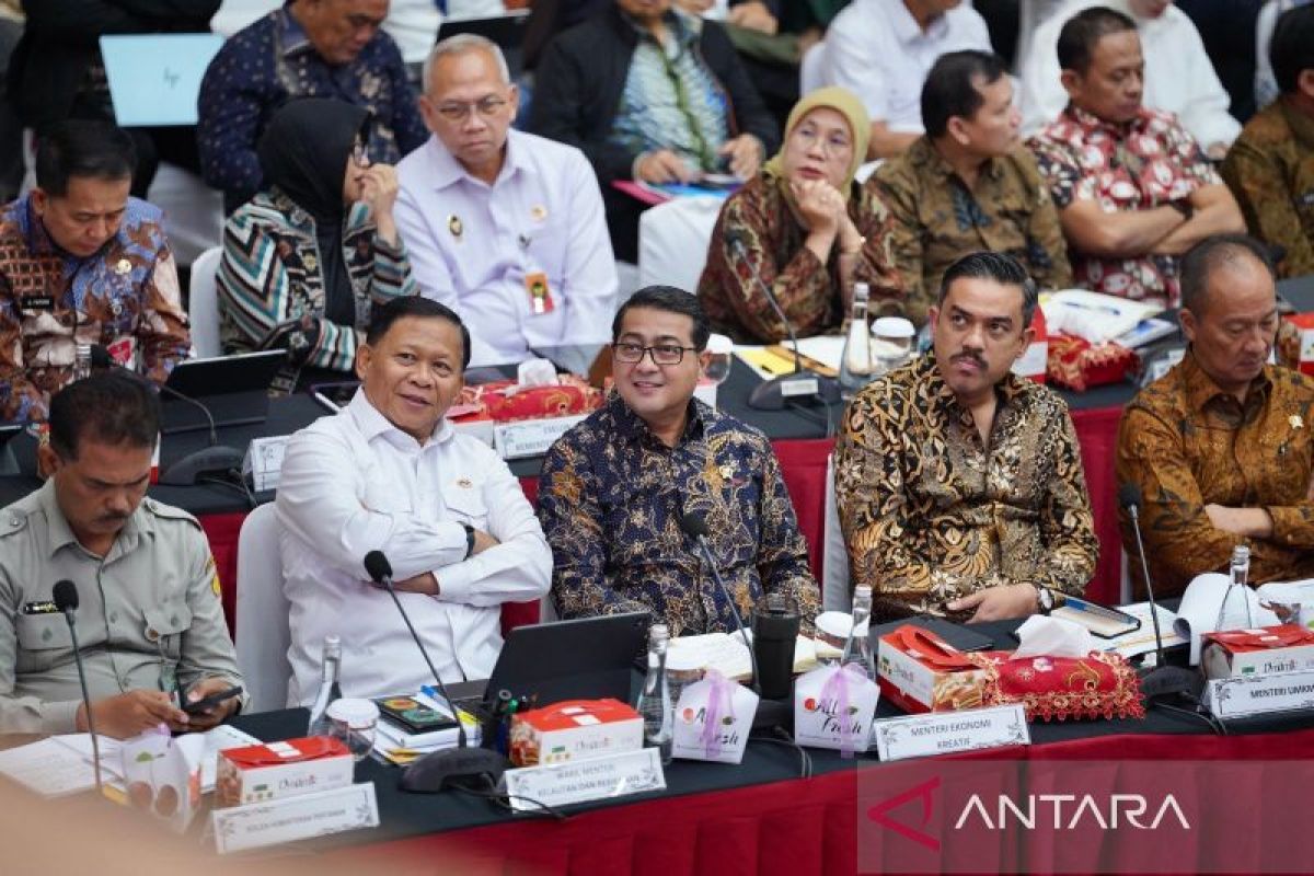 Kemenparekraf Bangkitkan Usaha Pascabencana di Sumatra