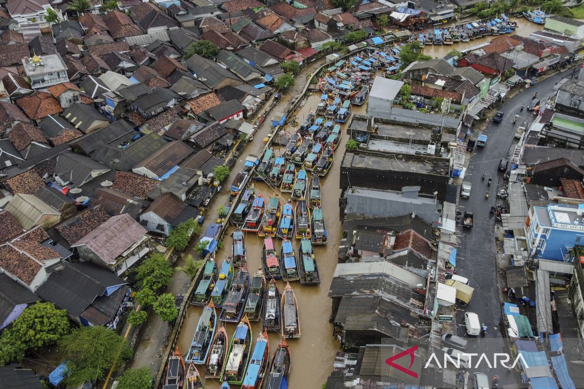 Nelayan di Pandeglang tidak melaut akibat cuaca buruk