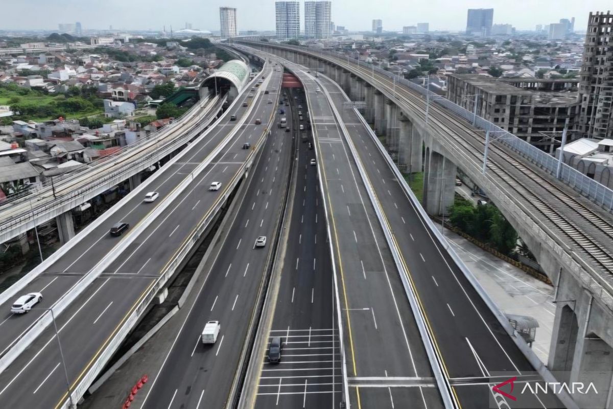 Kendaraan tinggalkan Jakarta via MBZ melonjak sambut libur Isra Mikraj