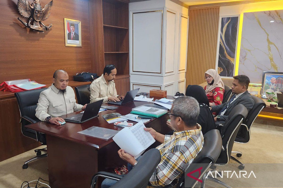 Kemenhaj panggil pihak terkait untuk tangani aduan haji dan umrah