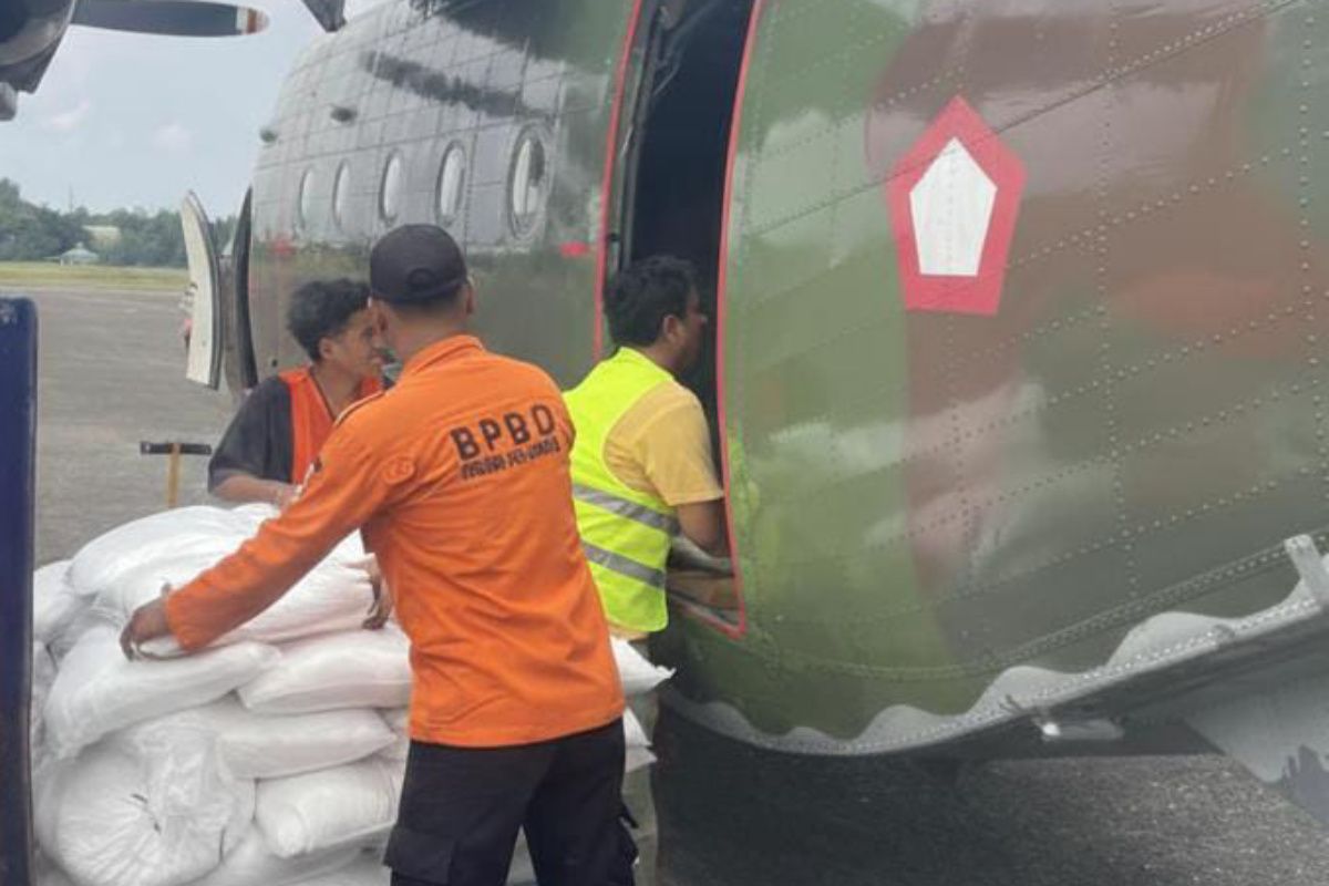 Antisipasi cuaca ekstrem, 1,6 ton NaCl disemai di langit Jakarta 