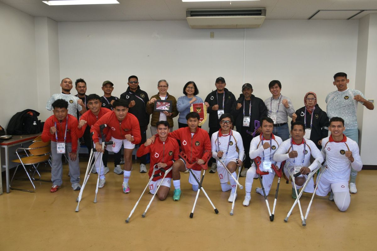 WNI padati stadion dukung Timnas Sepak Bola Amputasi RI di Jepang